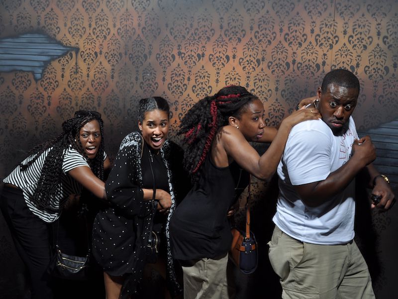 Casa do terror Nightmares Fear Factory, em Ontario, no Canadá, deixou estas pessoas assim!