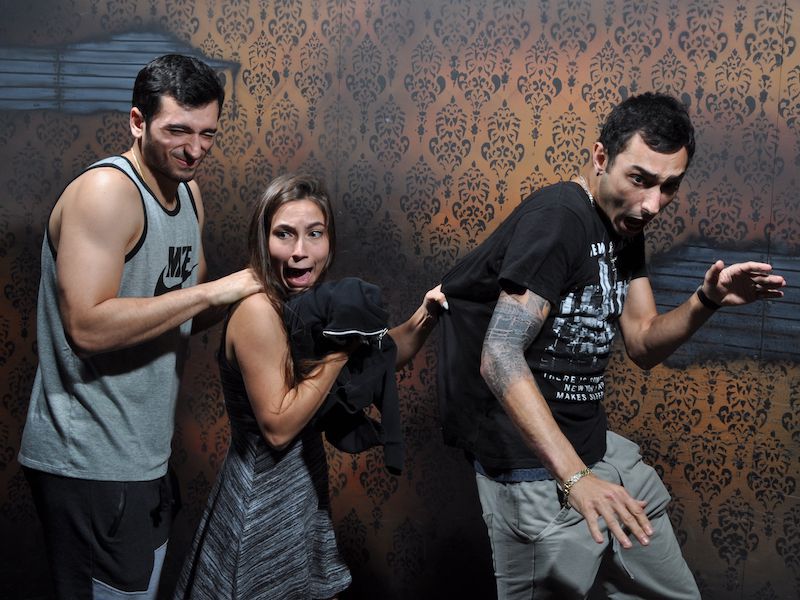 Casa do terror Nightmares Fear Factory, em Ontario, no Canadá, deixou estas pessoas assim!