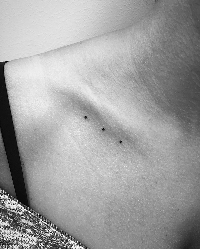 O artista russo Stanislaw Wilczynski cria tatuagens geométricas minimalistas de linhas retas e as batizou de 