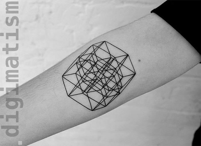 O artista russo Stanislaw Wilczynski cria tatuagens geométricas minimalistas de linhas retas e as batizou de 