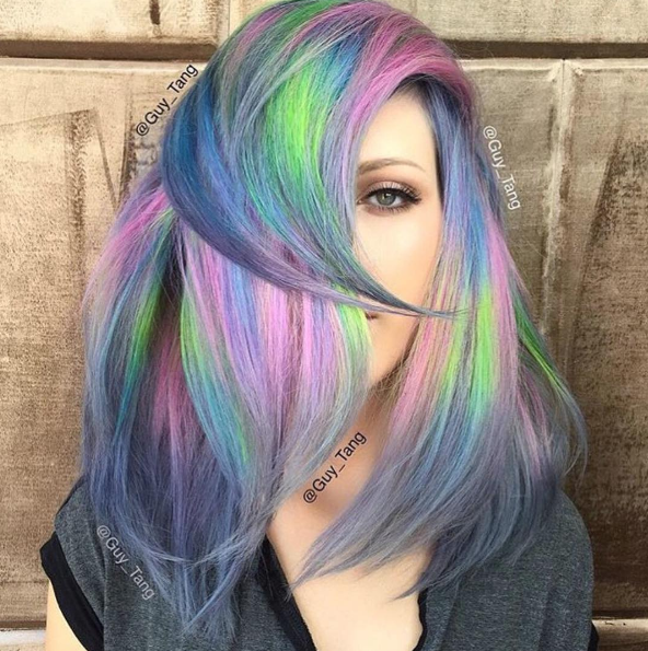 O americano Guy Tang faz sucesso nas redes sociais com criações de tinturas incríveis para os cabelos. E aí, tem coragem de colorir os fios assim?