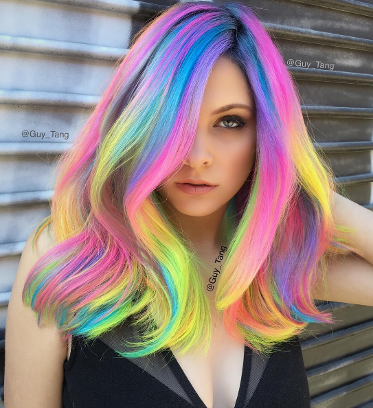 O americano Guy Tang faz sucesso nas redes sociais com criações de tinturas incríveis para os cabelos. E aí, tem coragem de colorir os fios assim?