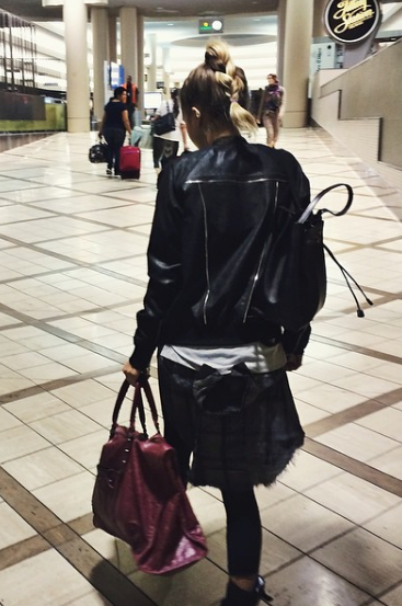 Sofia Richie, nova namorada de Justin Bieber, faz sucesso nas redes sociais com seus penteados cheios de tranças modernas