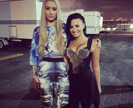 2015, Demi com rap star Iggy Azalea