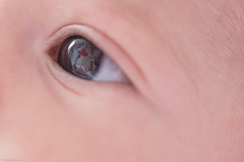 Foto de Rafael Ansaloni, que registrou visão de mundo da filha, Luiza