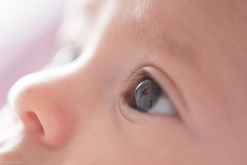 Foto de Rafael Ansaloni, que registrou visão de mundo da filha, Luiza