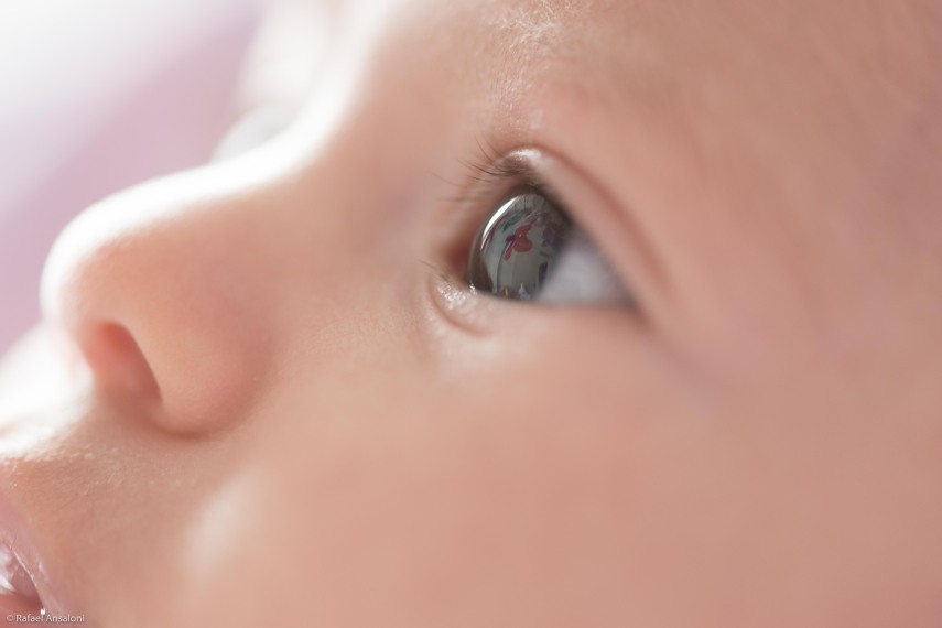 Foto de Rafael Ansaloni, que registrou visão de mundo da filha, Luiza