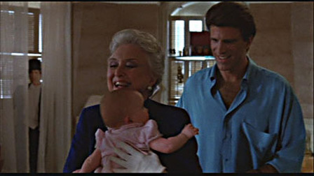 Com o lançamento de Três Solteirões e um Bebê em VHS em 1990, uma lenda surgiu. Com mais ou menos uma hora de   filme, Jack Holden (Ted Danson) e sua mãe (Celeste Holm) estão andando pela casa de Jack com a sua nova filhinha.   No fundo, é possível ver uma figura misteriosa por trás das cortinas em uma das janelas. Por muito tempo acreditaram que aquela silhuera era o fantasma de um garoto que viveu na casa onde Três Solteirões e um Bebê foi   filmado. O mito mais comum era o de que o garoto cometeu suicídio com um rifle e por isso mesmo a casa estava vaga para a   filmagem. Acontece que na verdade a figura misteriosa atrás da cortina é um modelo de papelão do personagem de   Danson usando um chapéu e rabo, que seria usado em uma parte da história que ficou de fora da versão final. Além   disso, a casa não era uma casa de verdade, mas um set de filmagem em Toronto.