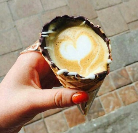 Dayne Levinrad é dono da The Grind Coffee Company em Joanesburgo, na África do Sul, e criou uma forma diferente de servir café para os seus clientes