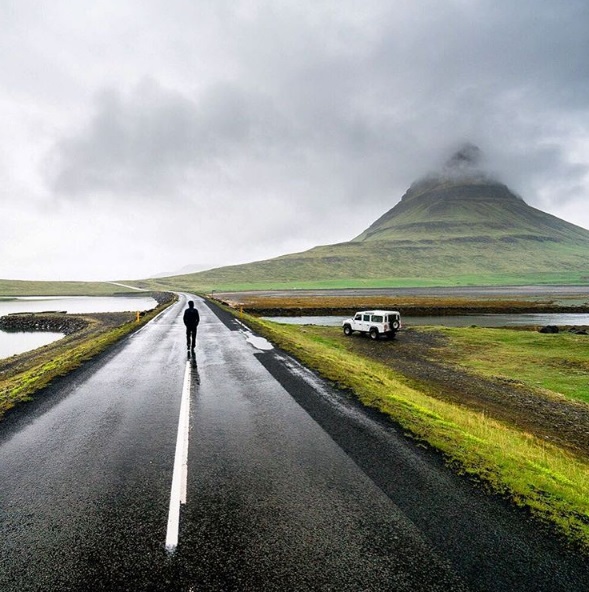 O americano Chris Burkard arrasa com fotos de viagens no Instagram e dá dicas para turbinar o perfil e deixar os cliques mais bonitos