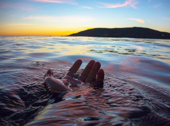 O americano Chris Burkard arrasa com fotos de viagens no Instagram e dá dicas para turbinar o perfil e deixar os cliques mais bonitos