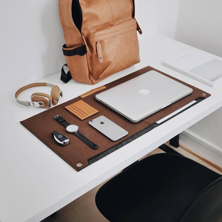 A conta de Instragram Minimal Setups (@minimalsetups) reúne ideias para montar e organizar seu espaço de home office