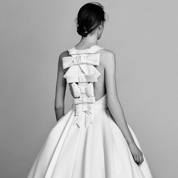 A coleção é da grife Viktor & Rolf