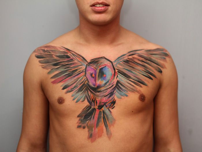 Inspirações para quem sonha em tatuar uma ave no corpo