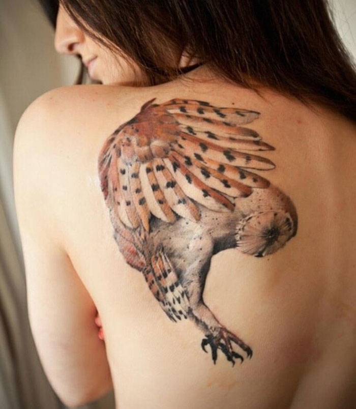 Inspirações para quem sonha em tatuar uma ave no corpo