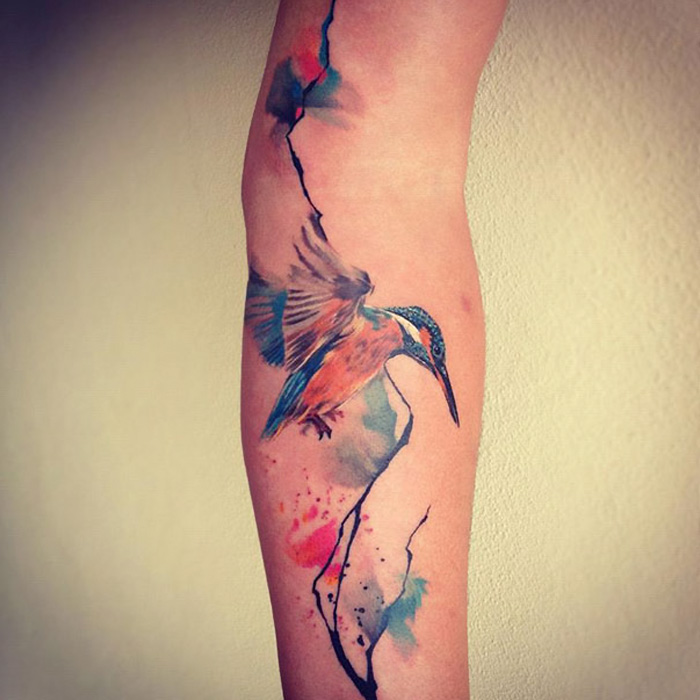 Inspirações para quem sonha em tatuar uma ave no corpo