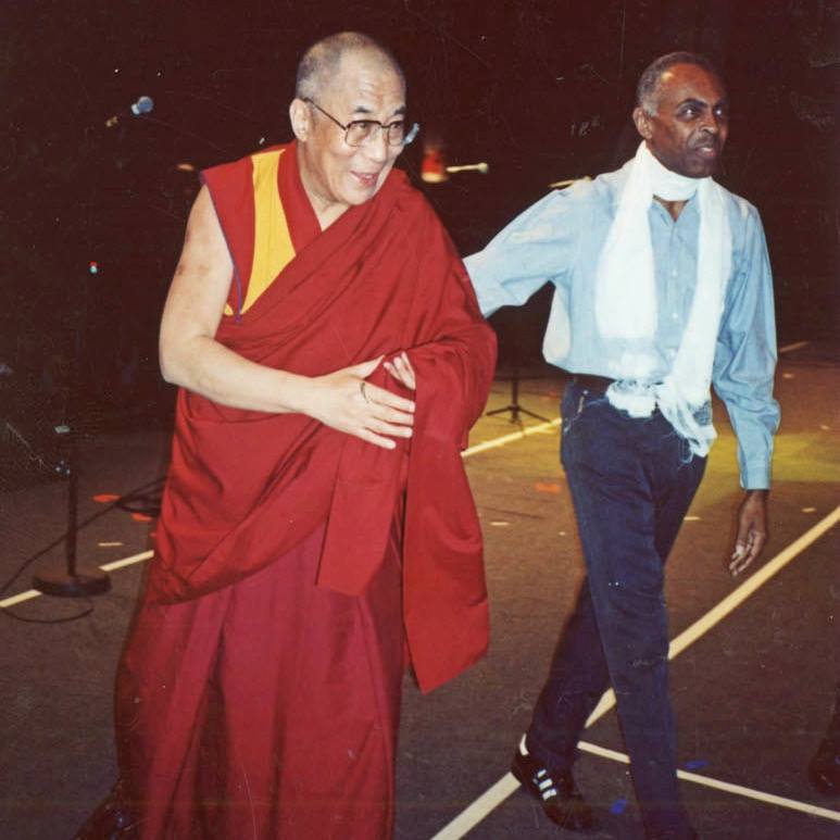 Com Dalai Lama