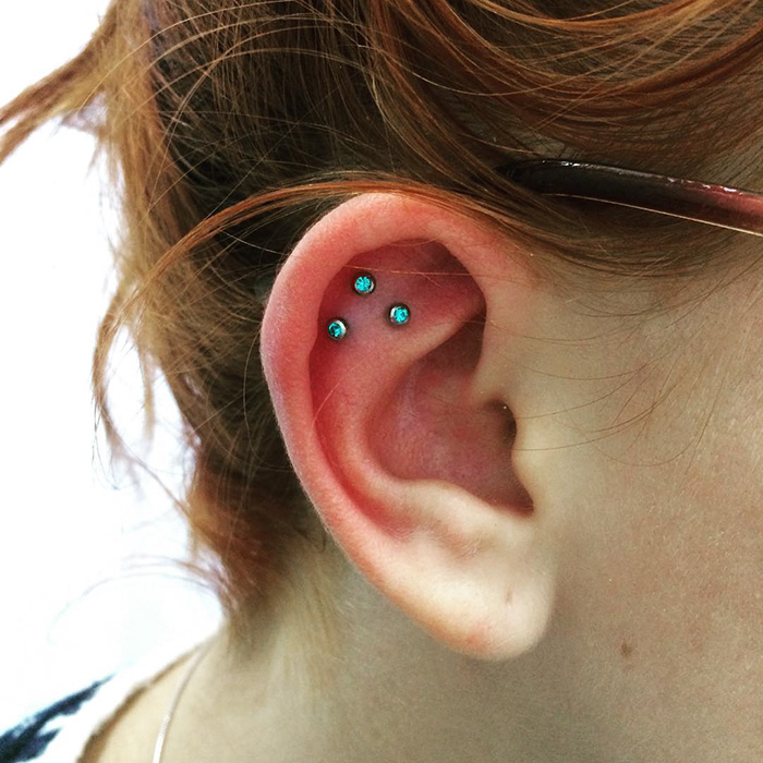 Constelação de piercings vira moda