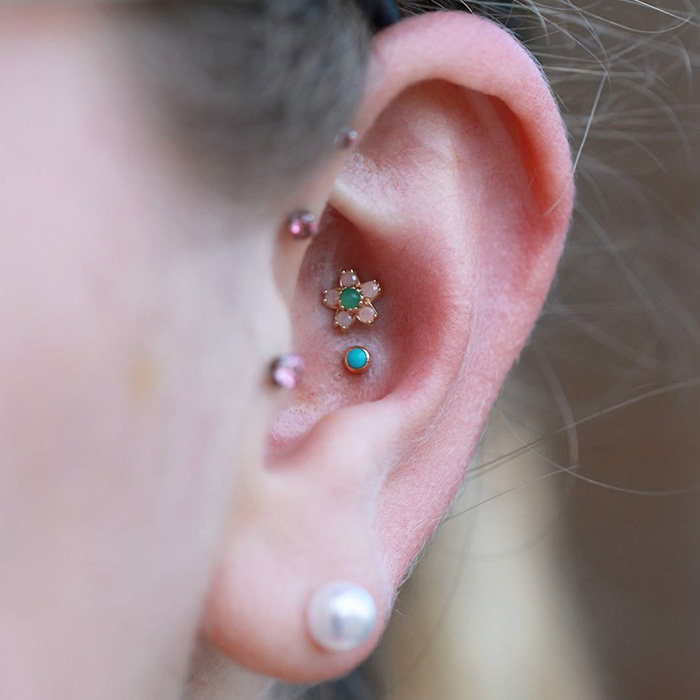 Constelação de piercings vira moda