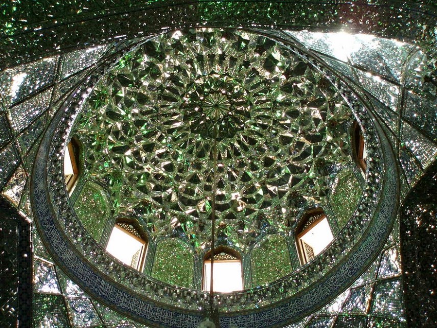 Conheça a mequita Shah Cheragh, em Shiraz, no Irã