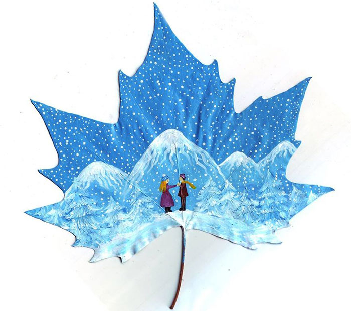 Casal transforma folhas velhas em pedacinhos de arte com planetas, flores, estrelas e outros desenhos lindos