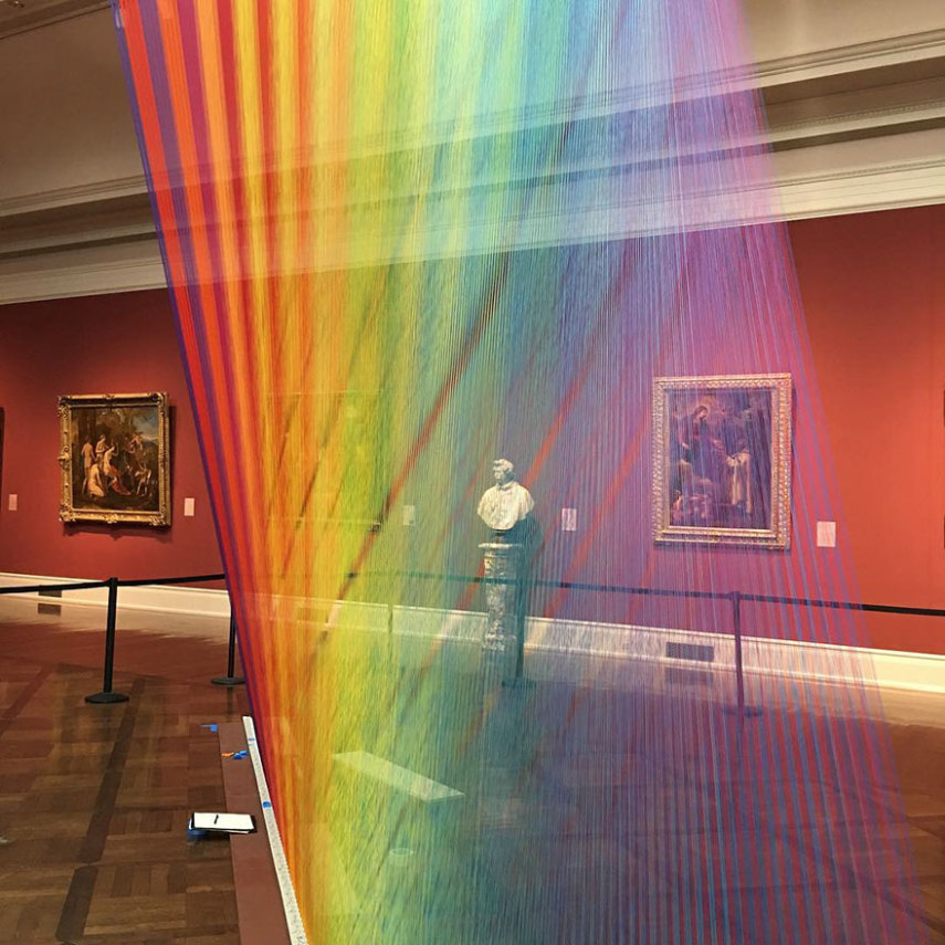 Para acompanhar as criação do artista, como esta que está no Museu de Toledo, em Ohia, é só seguir @gabrieldawe no Instagram