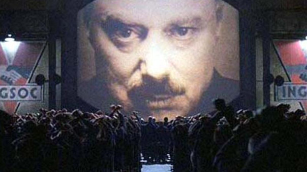 As grandes referências para a série e que indiretamente inspiram o reality show são os livros 1984, de George Orwell e Admirável Mundo Novo, de Aldous Huxley. O diretor de 3% sempre cita essas referências.