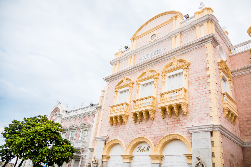 Teatro Adolfo Mejía
