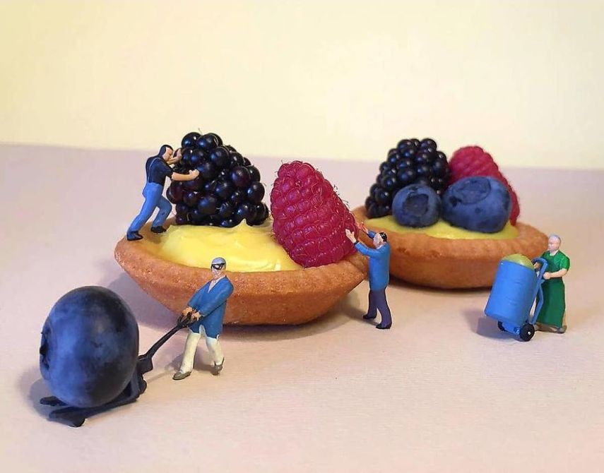 Matteo Stucchi é um chef pâtissier de Monza, na Itália, que cria mundos em miniatura para deixar as suas sobremesas ainda mais incríveis. Para acompanhar as criações, é só seguir o italiano no Instagram @idolcidigulliver