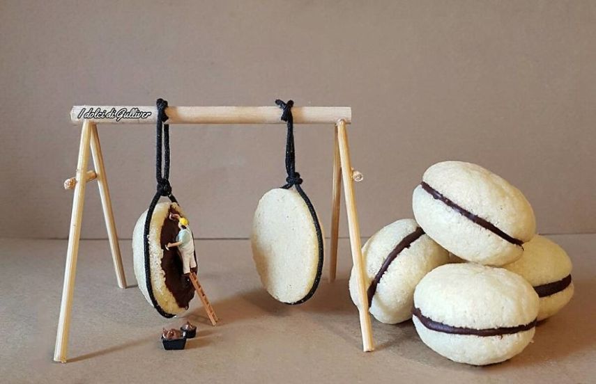 Matteo Stucchi é um chef pâtissier de Monza, na Itália, que cria mundos em miniatura para deixar as suas sobremesas ainda mais incríveis. Para acompanhar as criações, é só seguir o italiano no Instagram @idolcidigulliver
