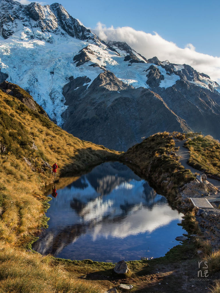 Rach Stewart é uma fotógrafa que ama praias, montanhas e natureza. A jovem resolveu fazer uma série de fotos para mostrar as belezas escondidas em seu país, a Nova Zelândia