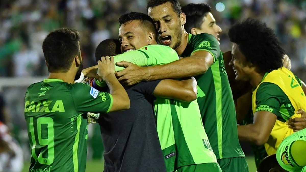 Vítima de acidente em 1949, Torino lança camisa verde em homenagem à Chape, chapecoense