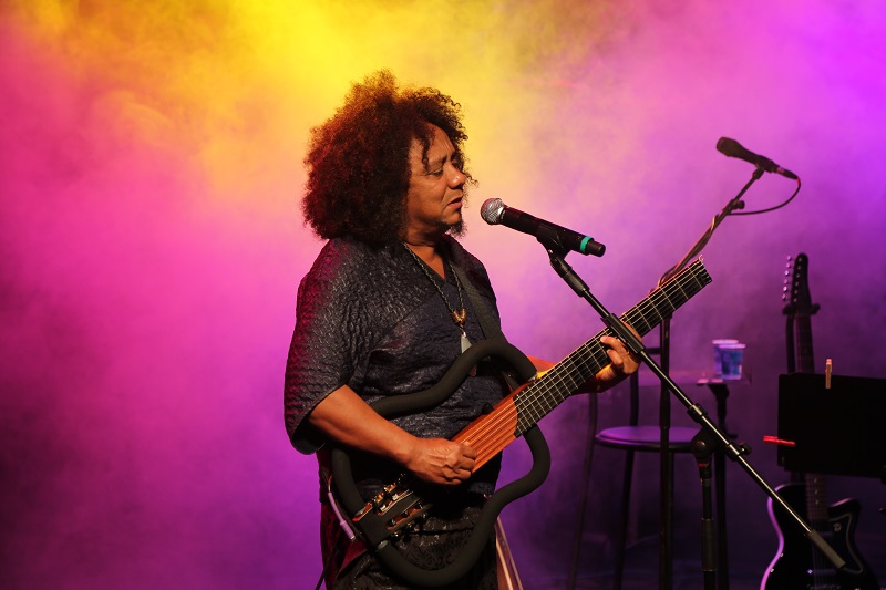Chico César e Miguel Araújo no Palco Se Ligaê