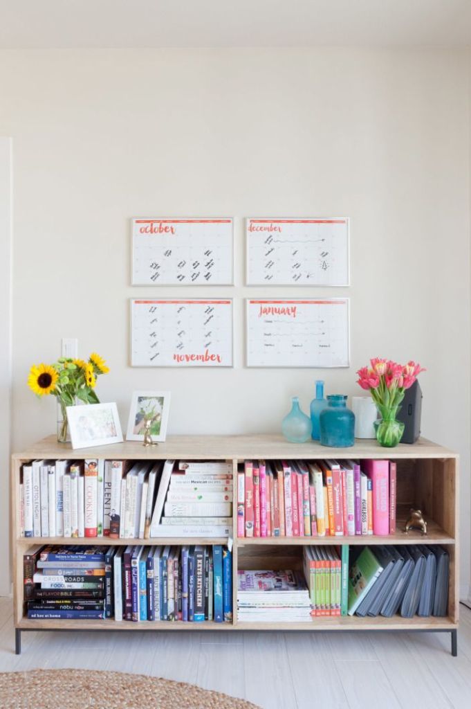 5) Transforme seu calendário ou quadro de recados em objeto decorativo