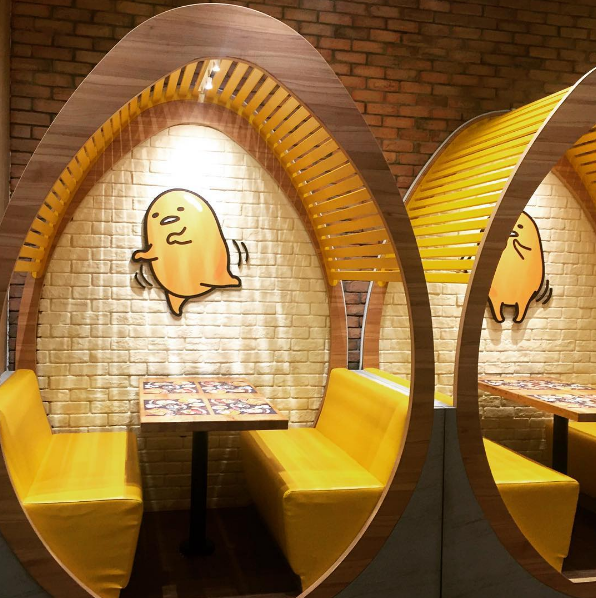 Personagem de desenho japonês Gudetama é um ovo reclamão que virou tema de pratos em vários restaurantes na Ásia