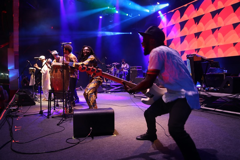 Pat Thomas & Kwashibu Area Band