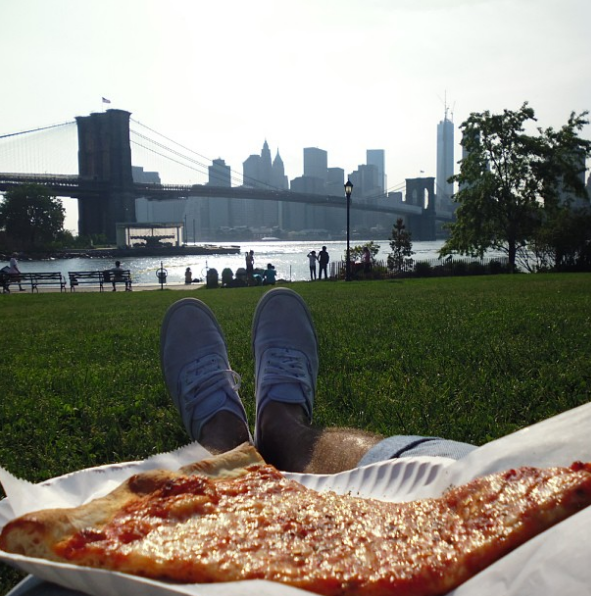 Phil Duncan é viciado em pizza e transformou suas viagens na busca pelas melhores e mais diferentes pizzas