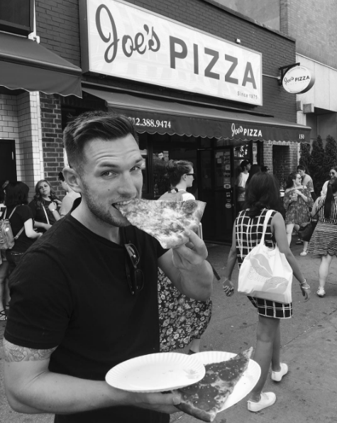 Phil Duncan é viciado em pizza e transformou suas viagens na busca pelas melhores e mais diferentes pizzas