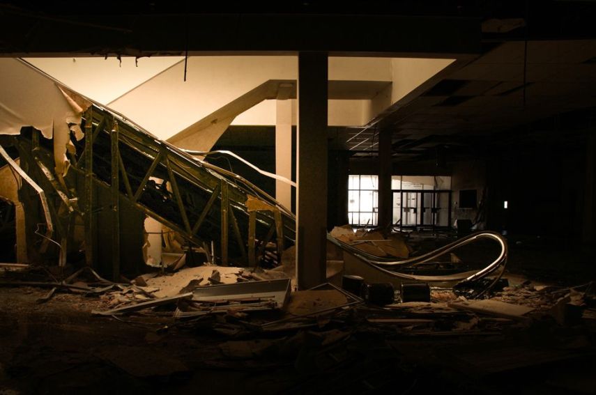 Este shopping na cidade de Kansas, nos Estados Unidos, funcionou por 40 anos até ser fechado em 2014. Abandonado, ele foi demolido recentemente