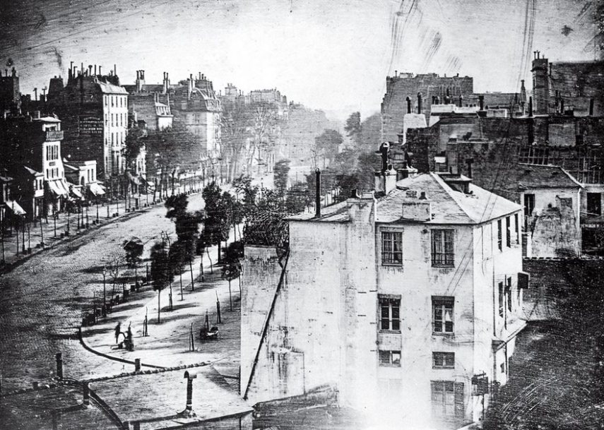 A primeira foto da história com seres humanos 