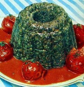 Pudim tóxico com tomates que lembram hemorroidas