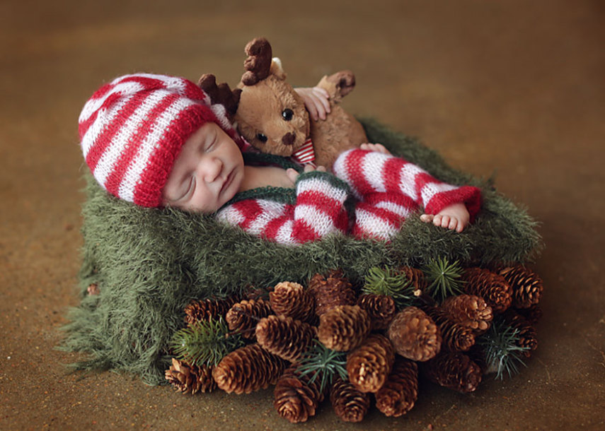 Esses bebês estão comemorando seu primeiro Natal