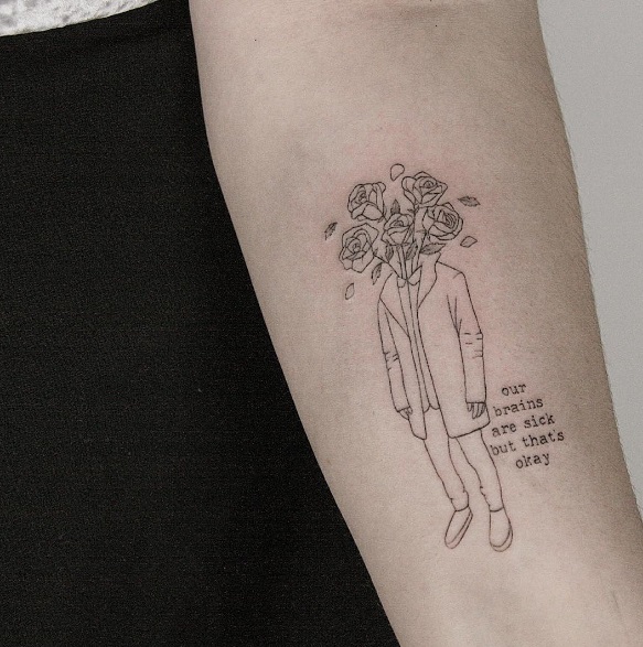 Lindsay April é conhecida por seus traços finos e suas tattoos cheias de delicadeza. Para acompanhar o trabalho da tatuadora é só seguir @lindsayapriltattoo no Instagram
