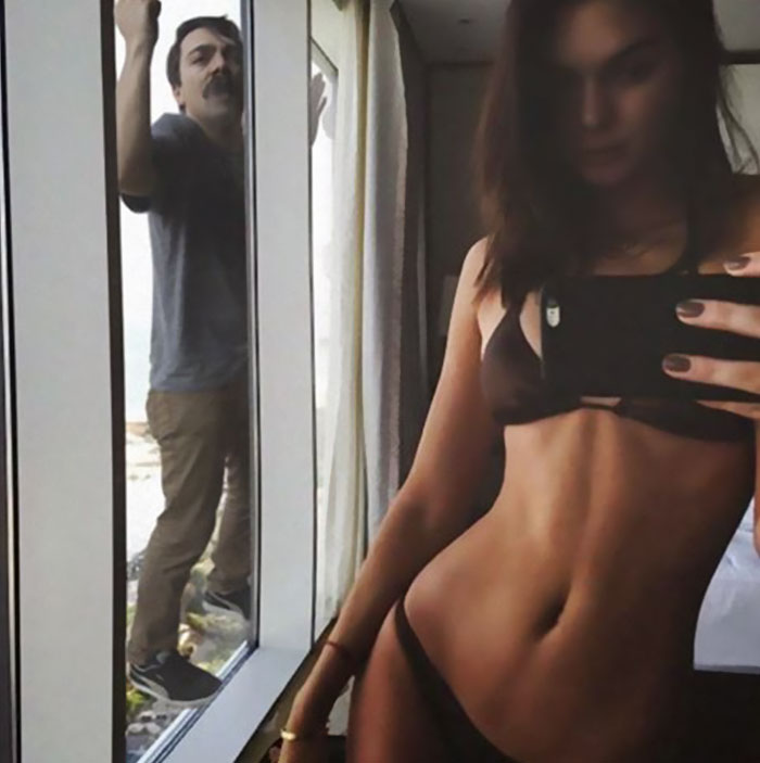 Kirby criou uma conta no Instagram para mostrar suas montagens ao lado de Kendall Jenner. Siga @kirbyjenner