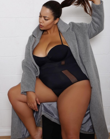 A modelo Olivia Campbell (@curvycampbell)