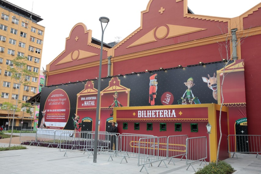 Primeiro parque de Natal da cidade abre as portas com convidados ilustres. Até o dia 28 de dezembro, a atração funciona no Boulevard Olímpico