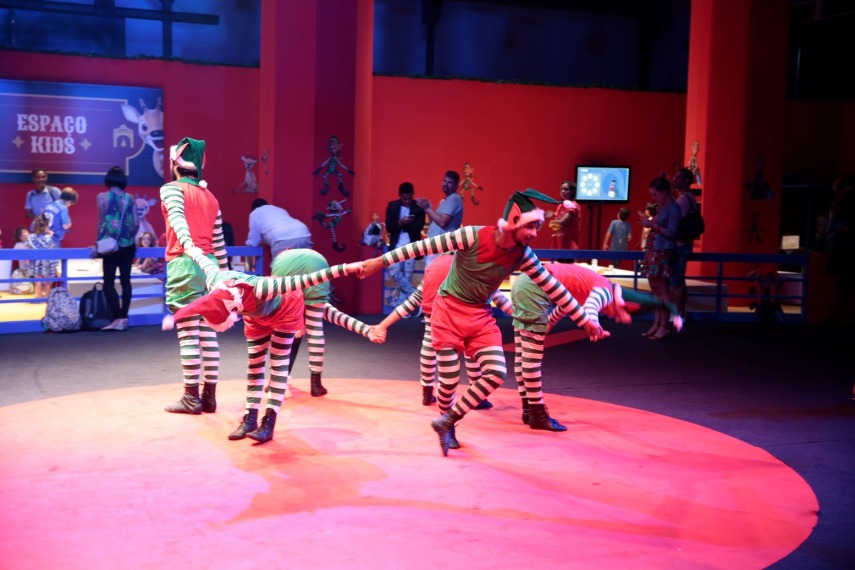 Primeiro parque de Natal da cidade abre as portas com convidados ilustres. Até o dia 28 de dezembro, a atração funciona no Boulevard Olímpico