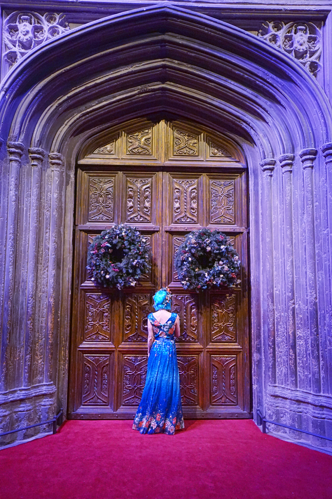 Destiny Blue comprou um jantar no Grande Salão de Hogwarts, com direito a um rápido passeio pelos estúdios de Harry Potter. Estamos com inveja!