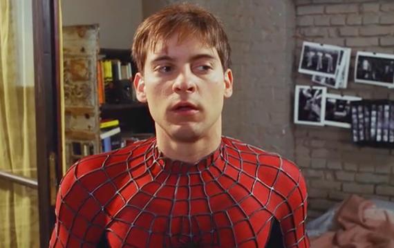 Tobey Maguire fez um escalador de paredes carismático, gente como a gente nos filmes do Homem-Aranha em 2002, 2004 e 2007. Chora, ri, dança (isso podia passar). 