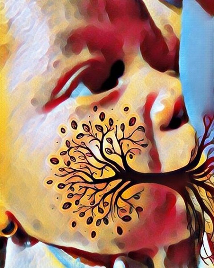 Aplicativo permite efeito que transforma selfie de amamentação em obra de arte